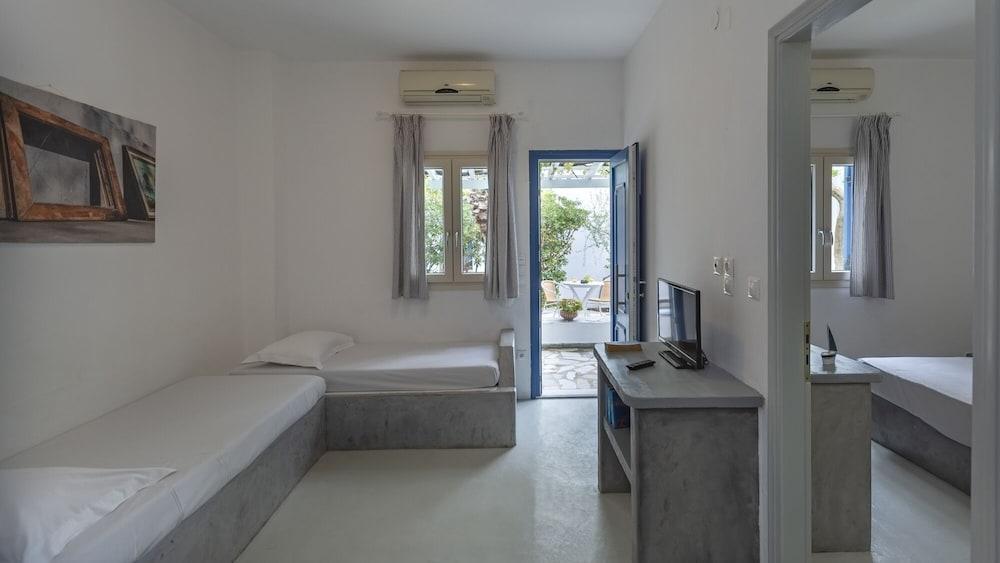 Coralli Seaside Resort Livadakia Exterior photo